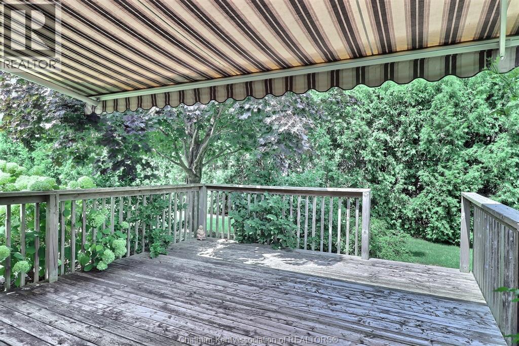 Photo 10 of 27 Home Place, Chatham ON