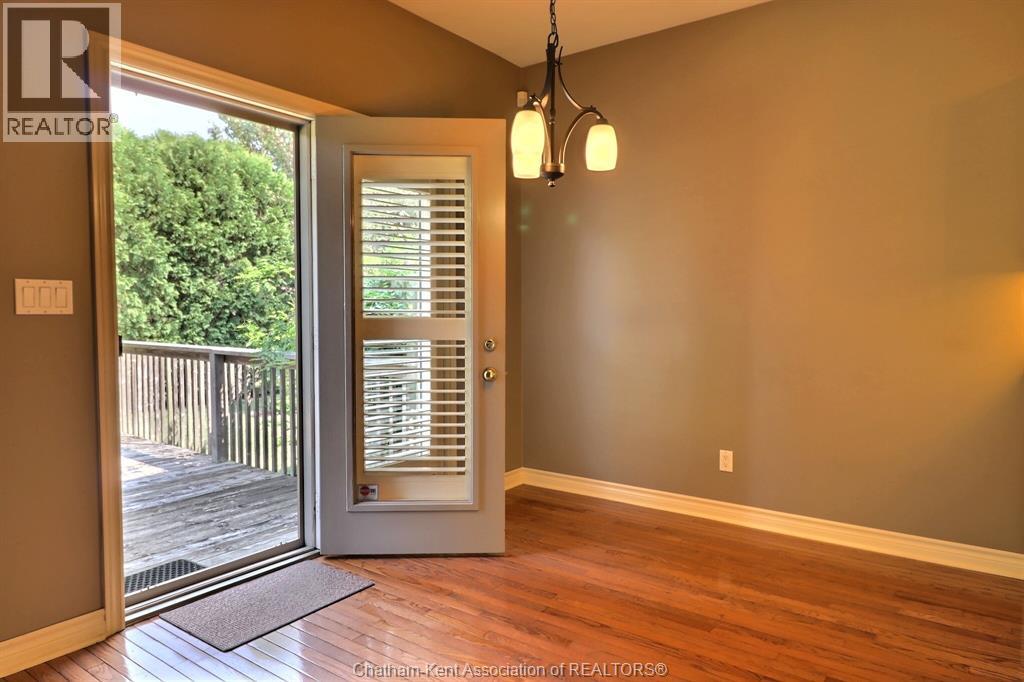 Photo 21 of 27 Home Place, Chatham ON