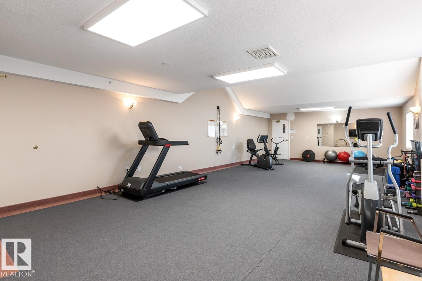 Photo 9 of 106 6703 172 St Nw, Edmonton AB