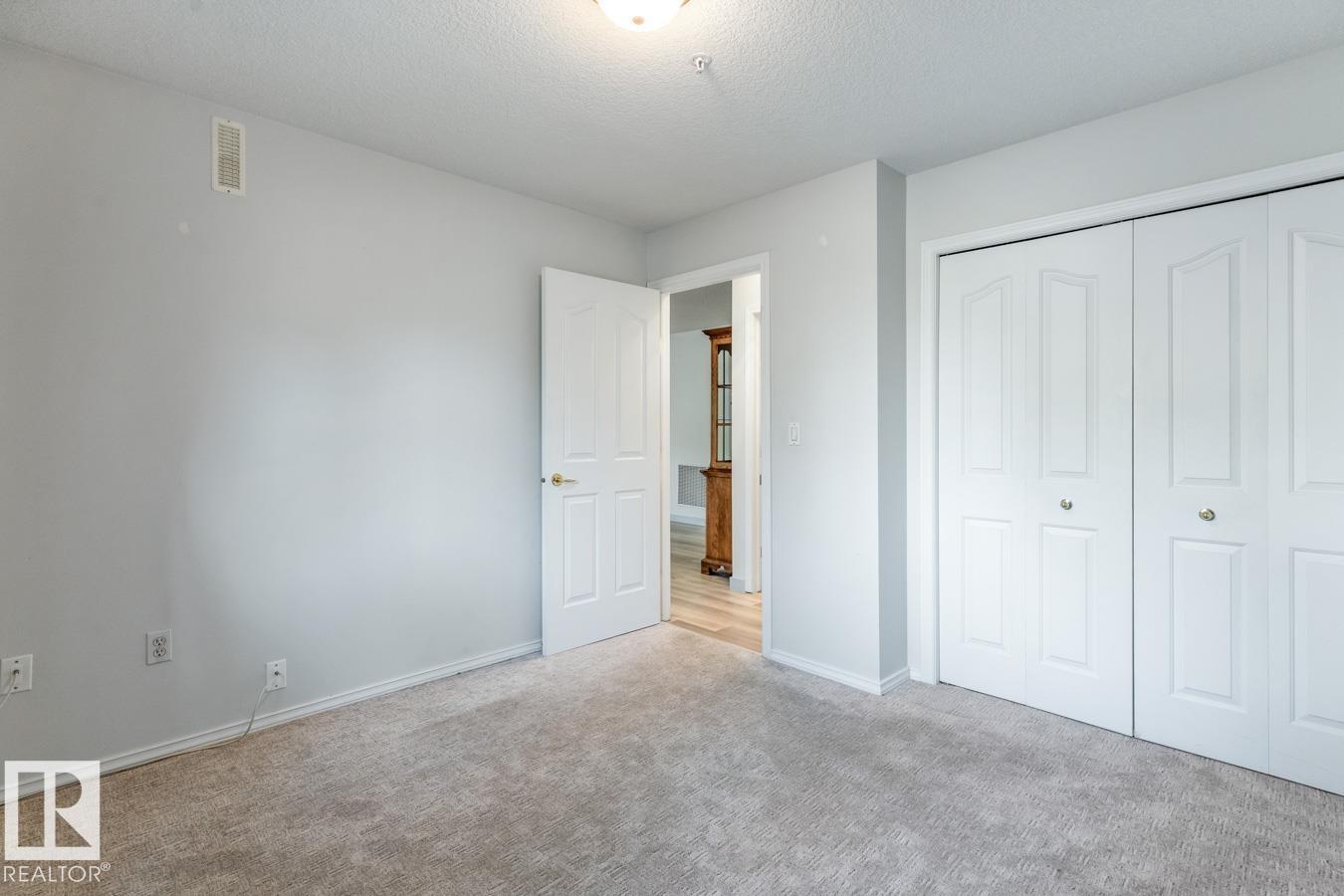 Photo 14 of 106 6703 172 St Nw, Edmonton AB