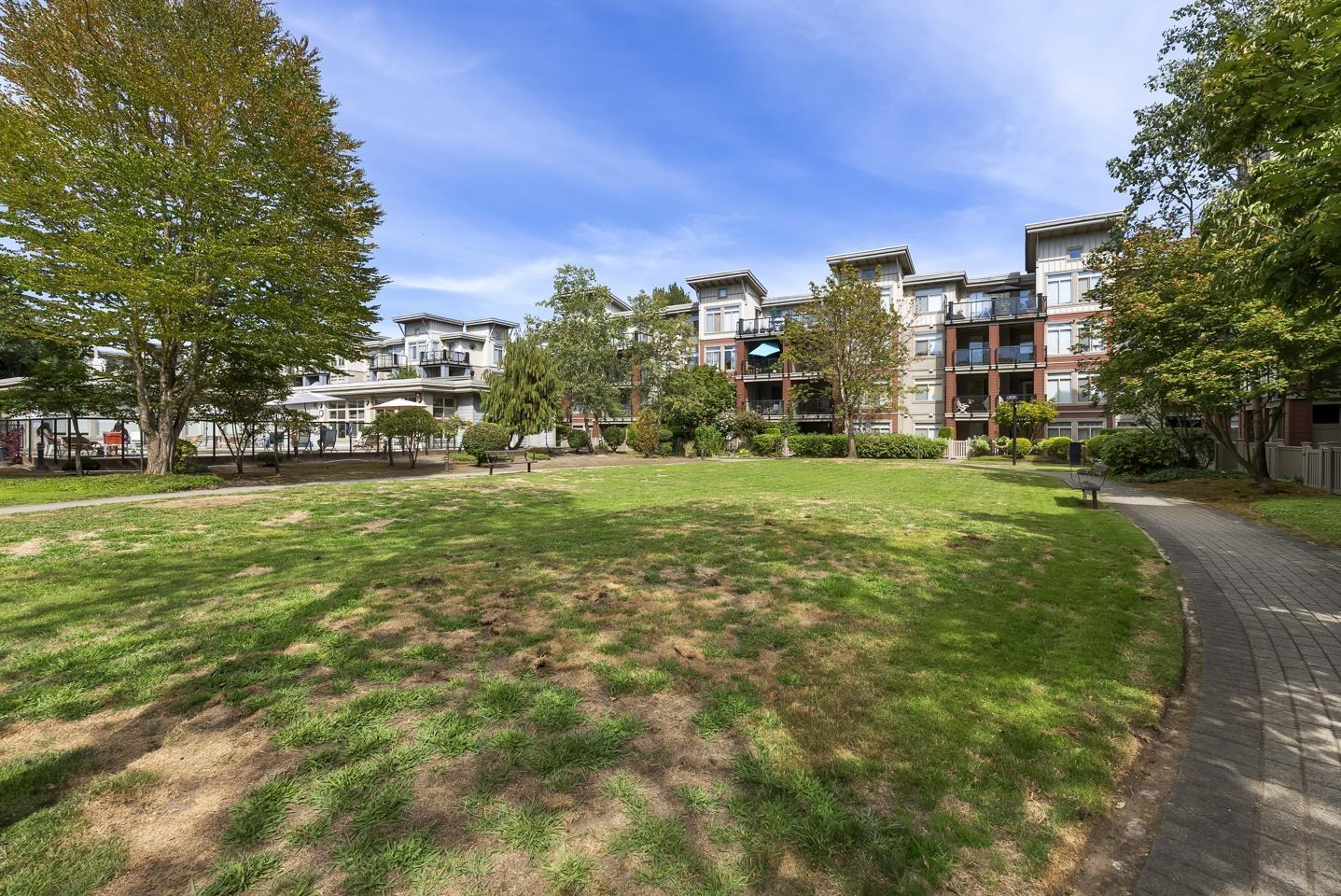 Photo 29 of 221 15380 102 A Avenue, Surrey BC