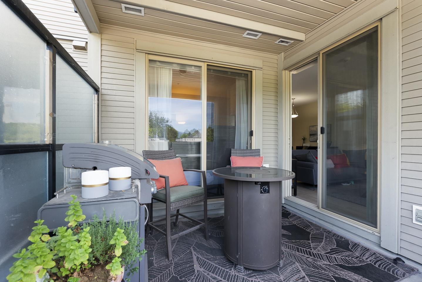 Photo 21 of 221 15380 102 A Avenue, Surrey BC