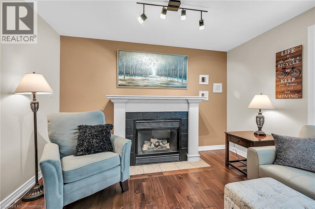 Photo 6 of 2371 Pathfinder Drive, Burlington ON