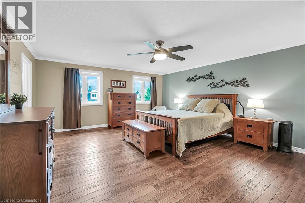 Photo 35 of 2371 Pathfinder Drive, Burlington ON