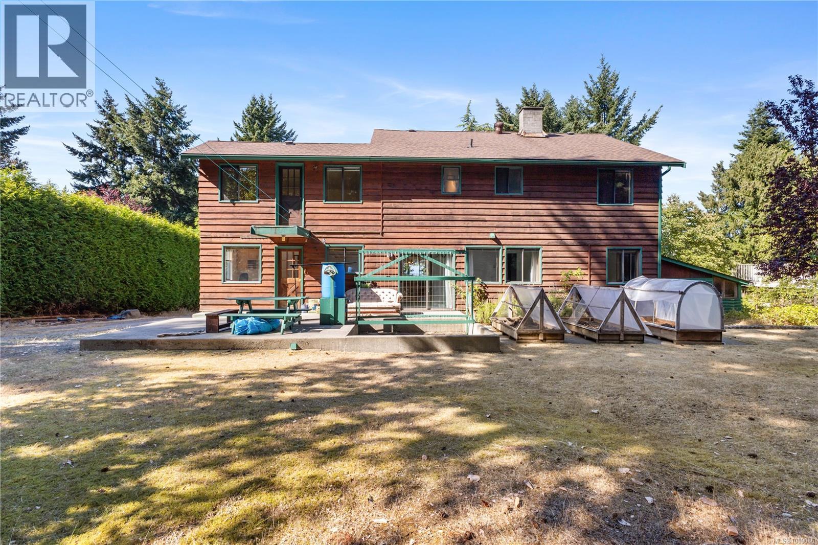 Photo 33 of 8015 Northwind Dr, Lantzville BC