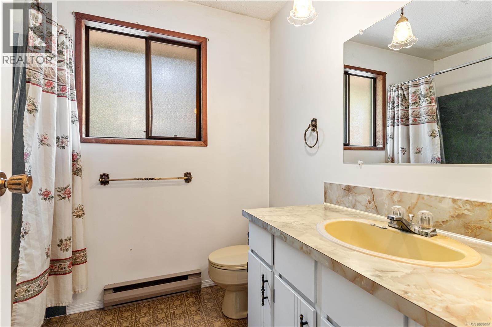 Photo 35 of 8015 Northwind Dr, Lantzville BC