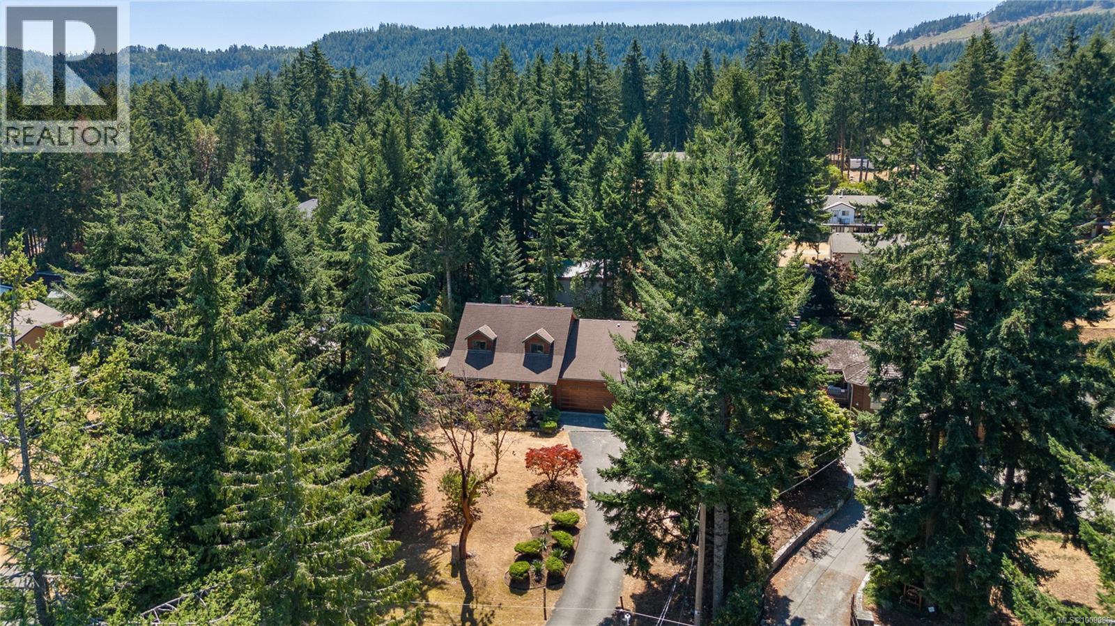 Photo 8 of 8015 Northwind Dr, Lantzville BC
