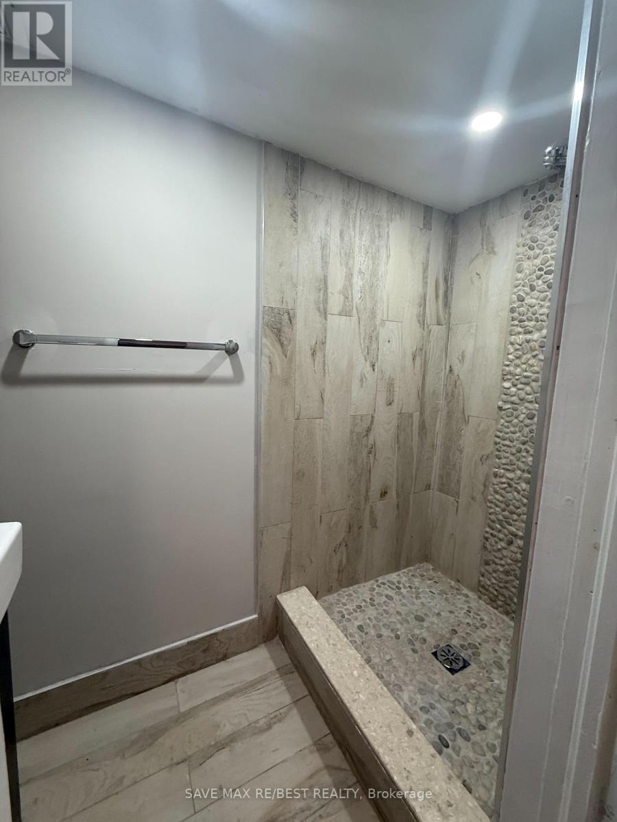 Photo 13 of 120 Weber Street S, Waterloo ON
