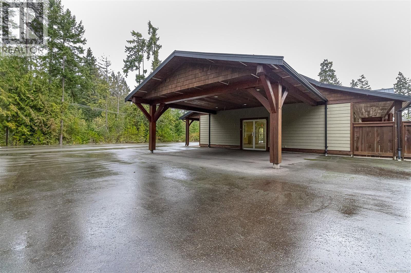 Photo 17 of 230 Rupert Rd E, Qualicum Beach BC