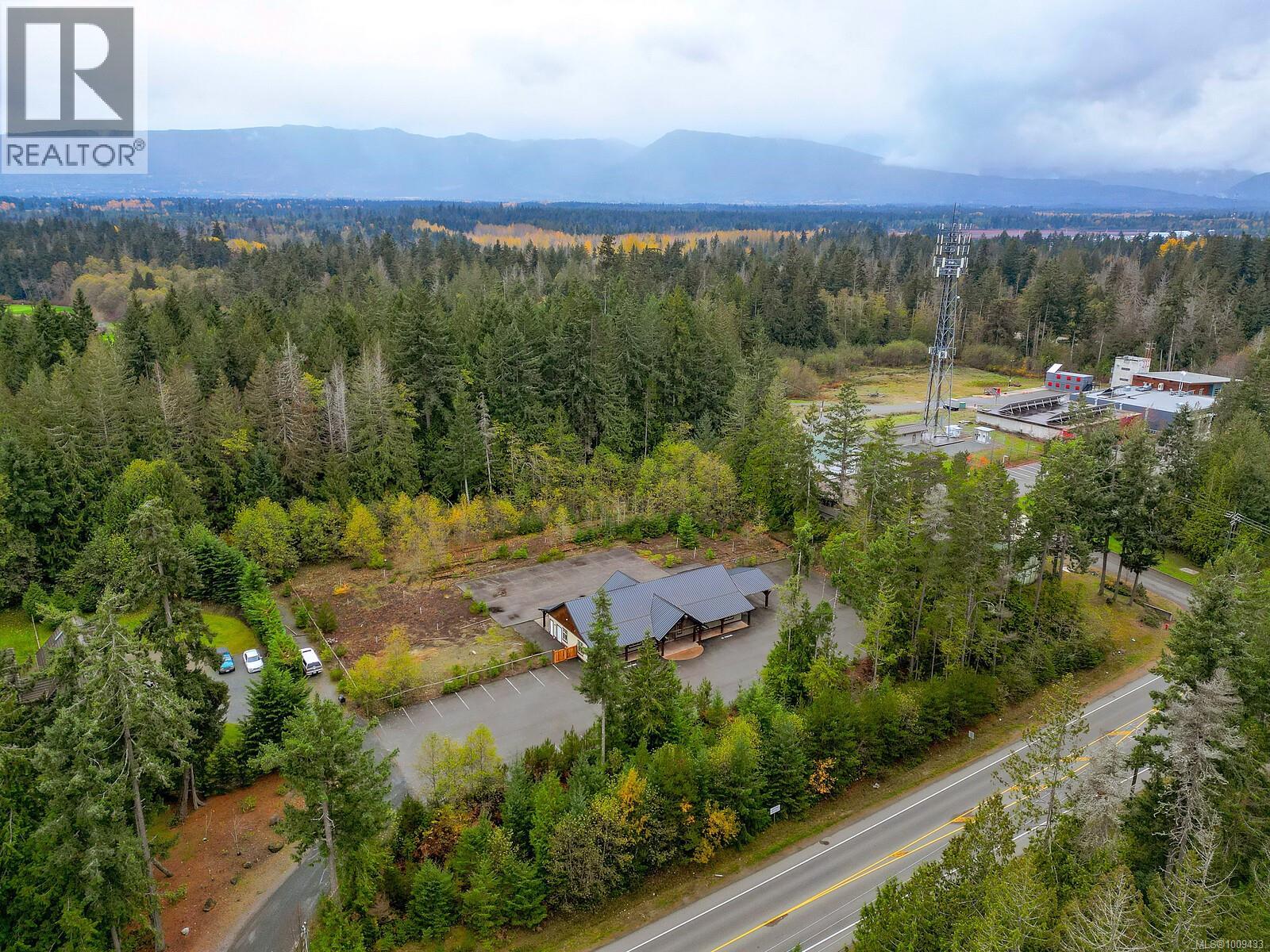 Photo 6 of 230 Rupert Rd E, Qualicum Beach BC