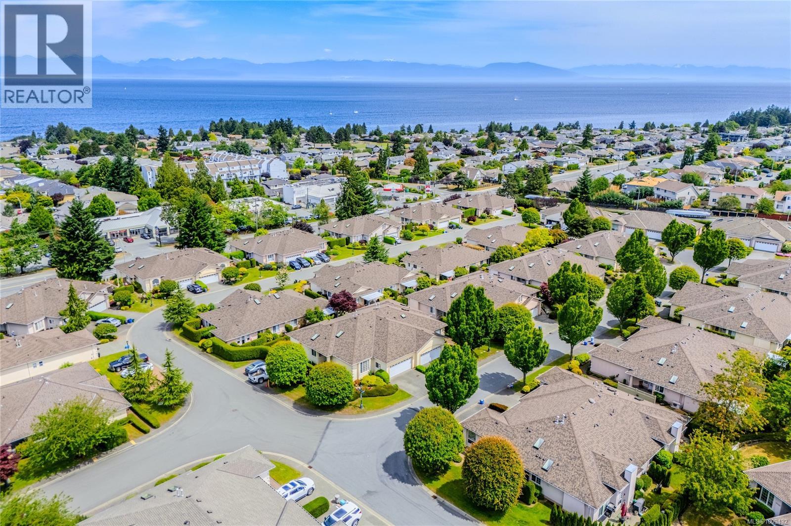Photo 2 of 6345 Savary St, Nanaimo BC