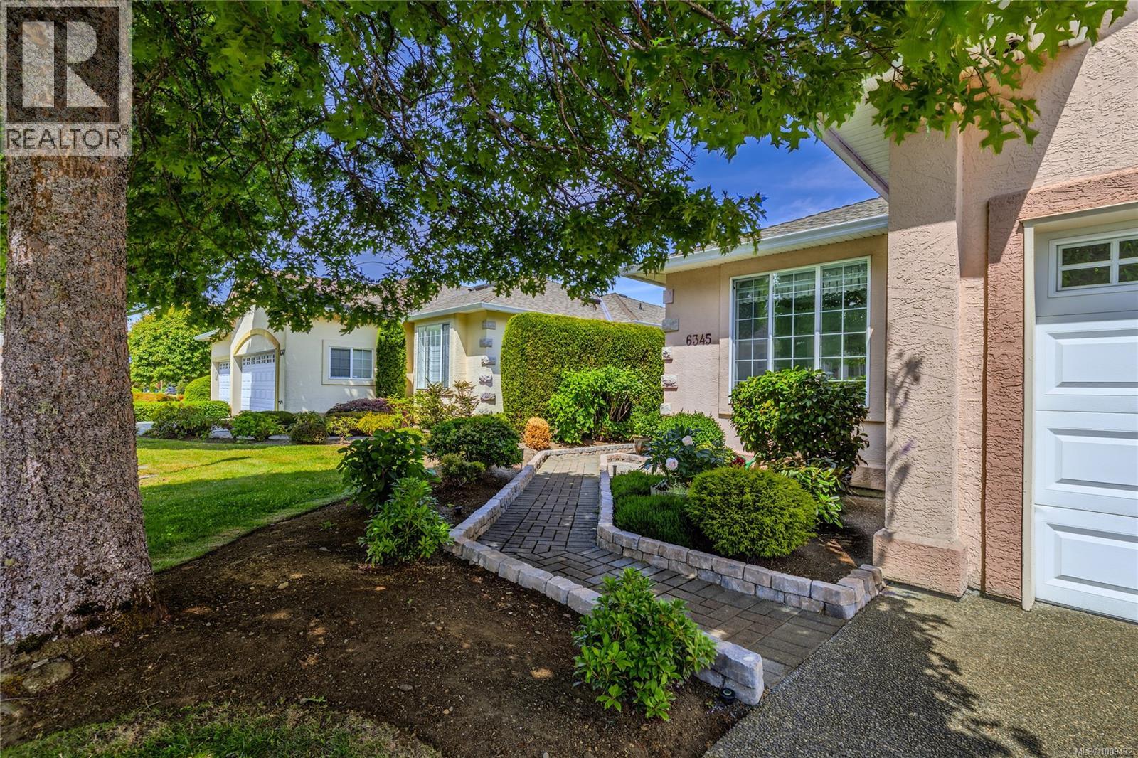 Photo 23 of 6345 Savary St, Nanaimo BC