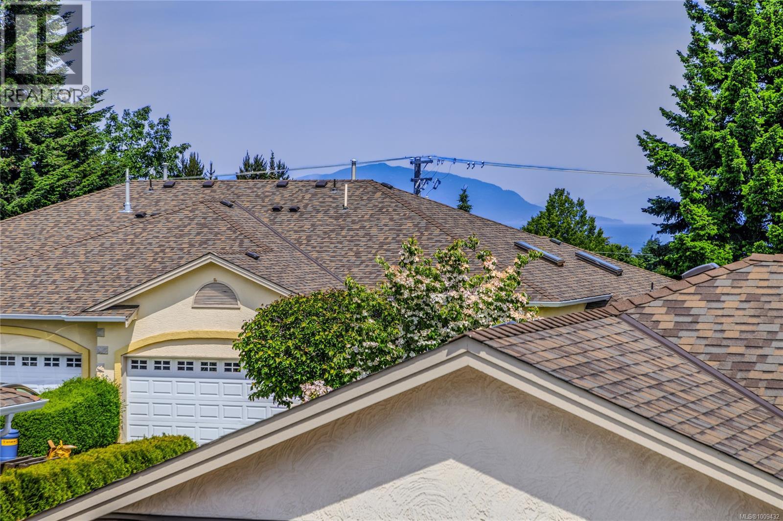Photo 40 of 6345 Savary St, Nanaimo BC