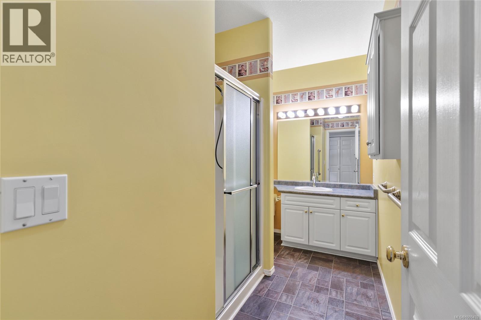 Photo 47 of 6345 Savary St, Nanaimo BC