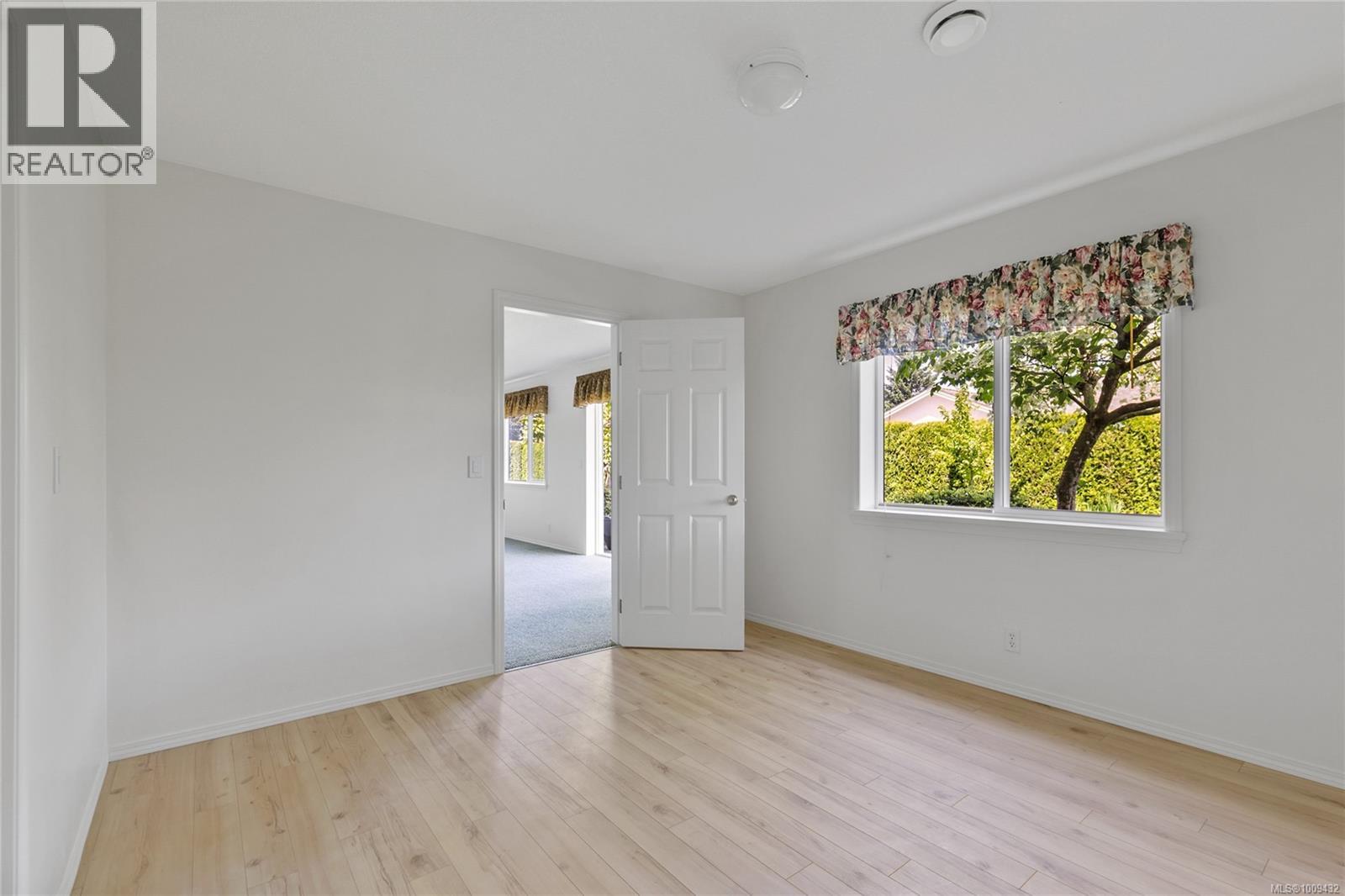 Photo 57 of 6345 Savary St, Nanaimo BC