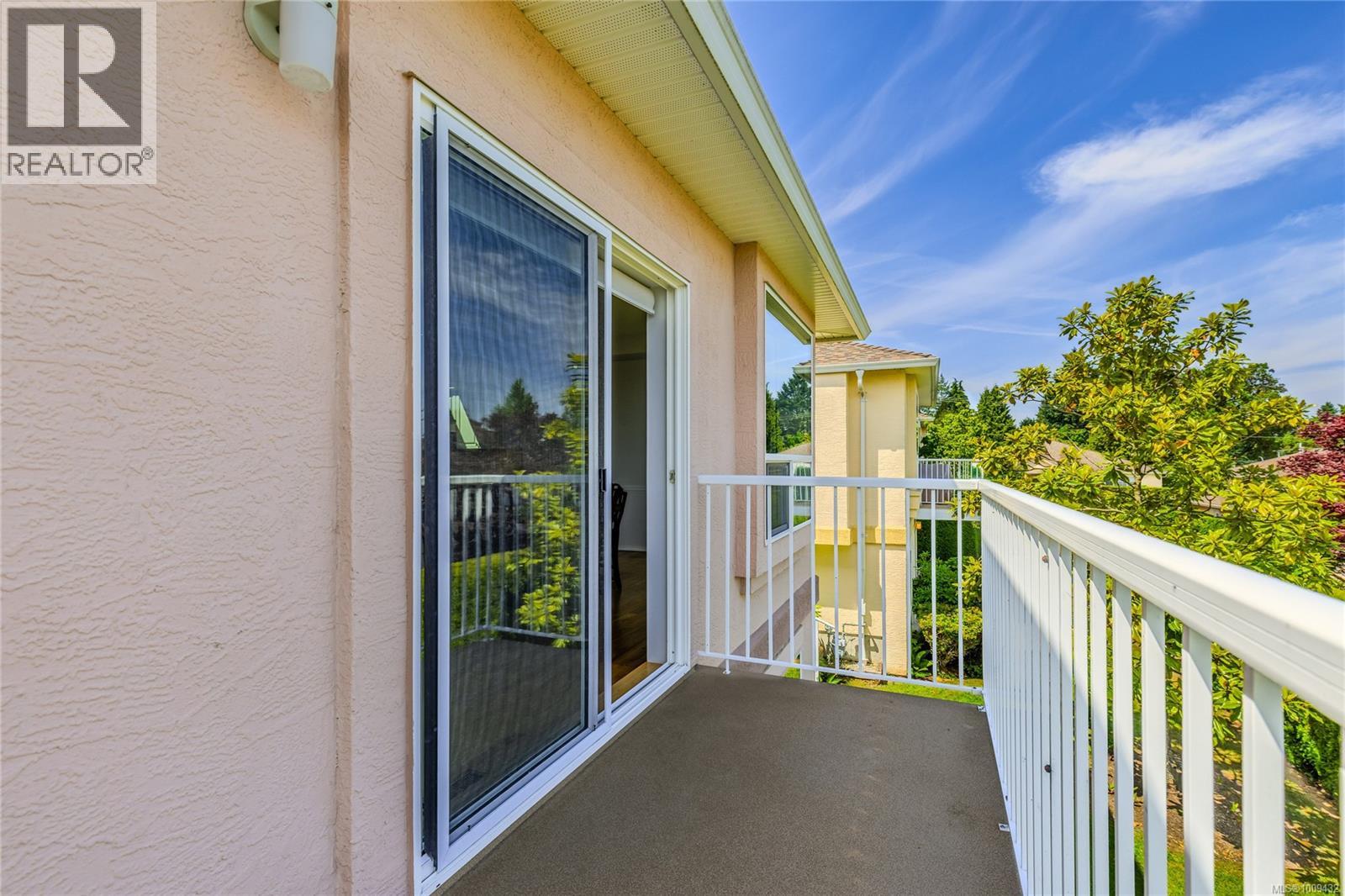 Photo 8 of 6345 Savary St, Nanaimo BC