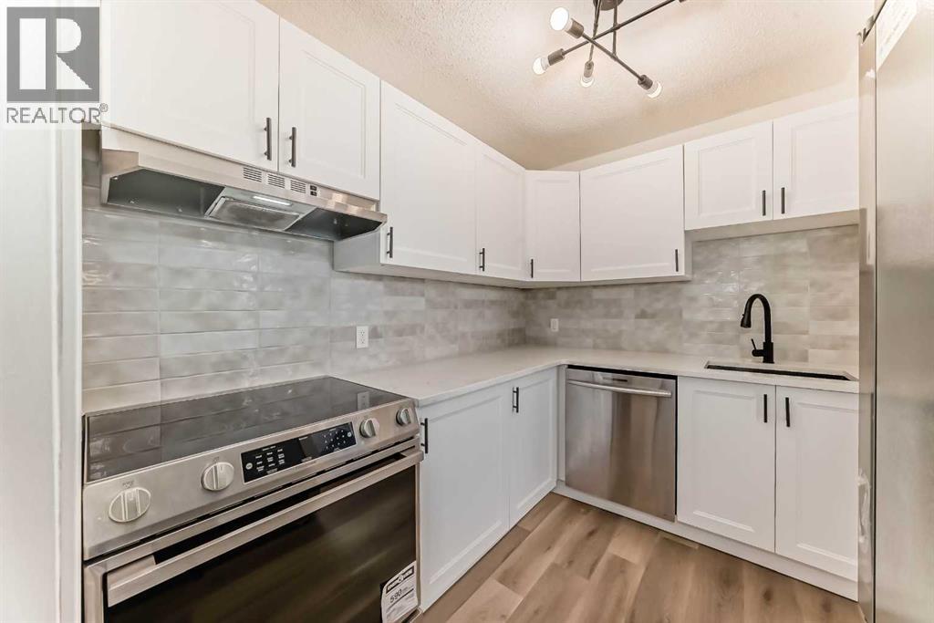 Single Family House for Sale in    Street NE Rundle Calgary 