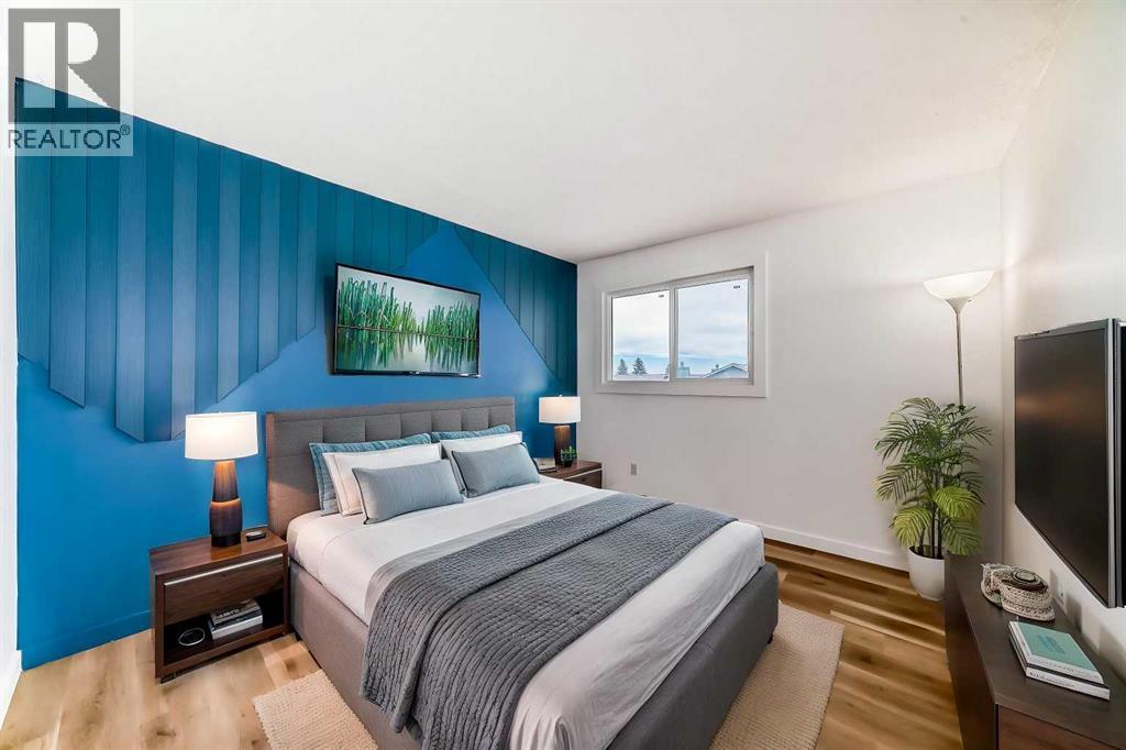 Single Family House for Sale in    Street NE Rundle Calgary 
