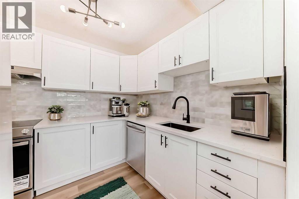 Single Family House for Sale in    Street NE Rundle Calgary 