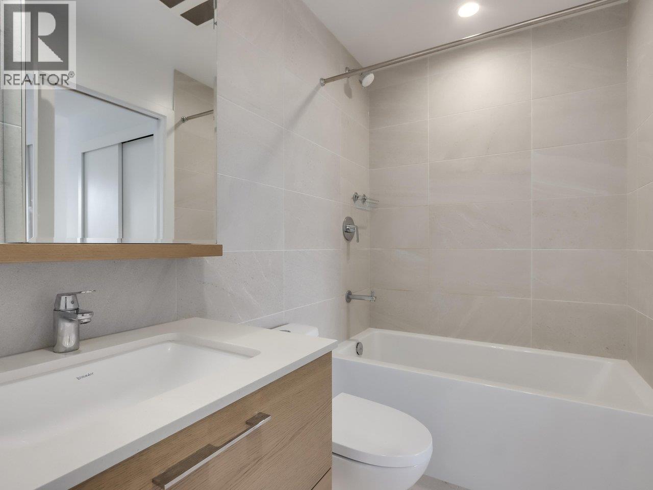 Photo 16 of 3804 2181 Madison Avenue, Burnaby BC