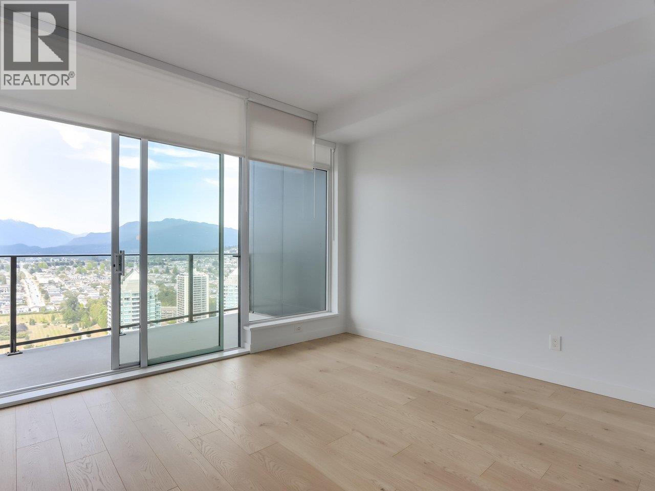 Photo 8 of 3804 2181 Madison Avenue, Burnaby BC