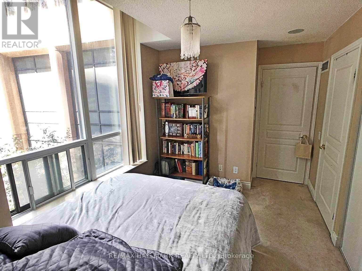 Photo 3 of 225 15 Northtown Way, Toronto ON