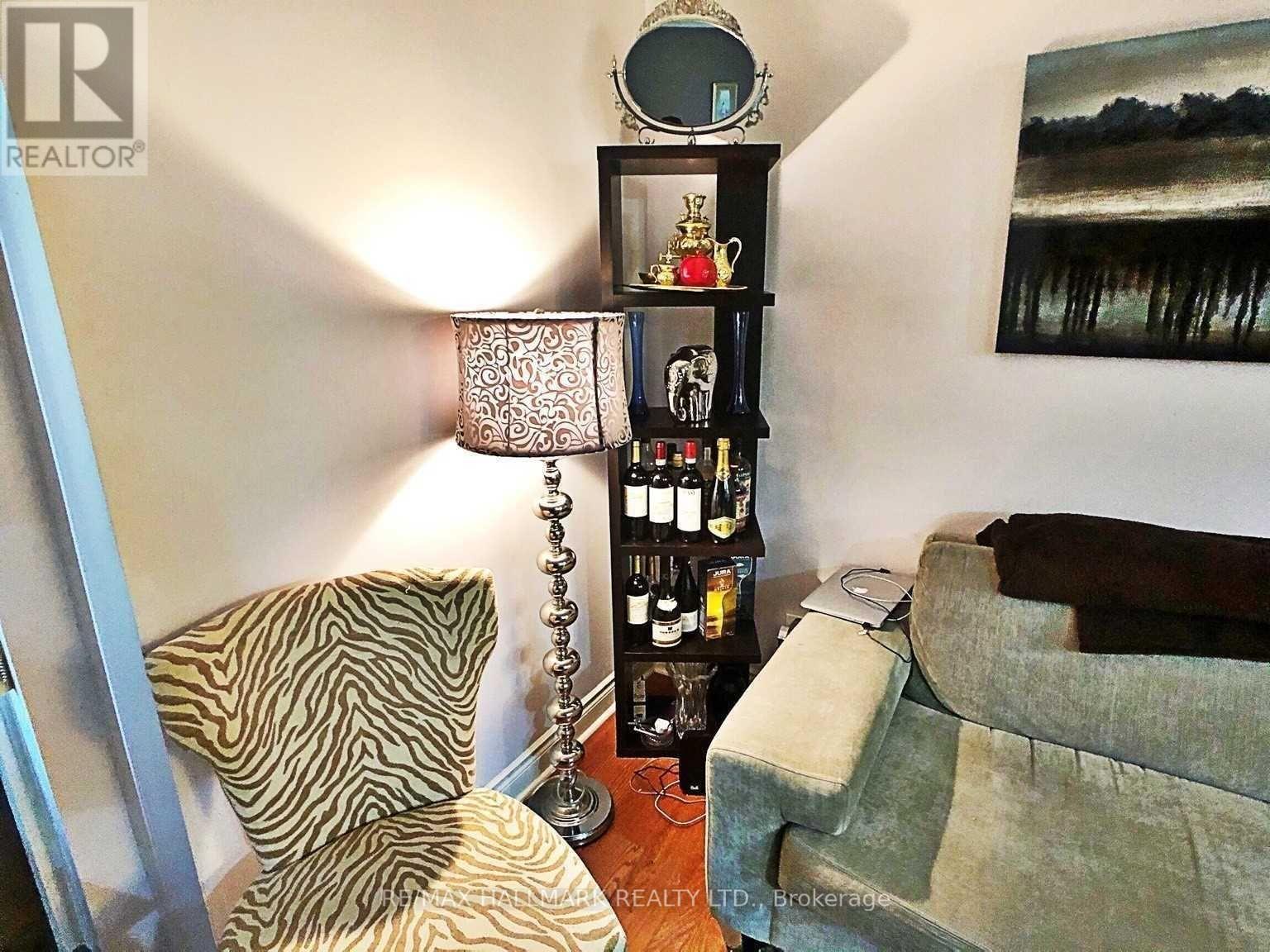 Photo 6 of 225 15 Northtown Way, Toronto ON