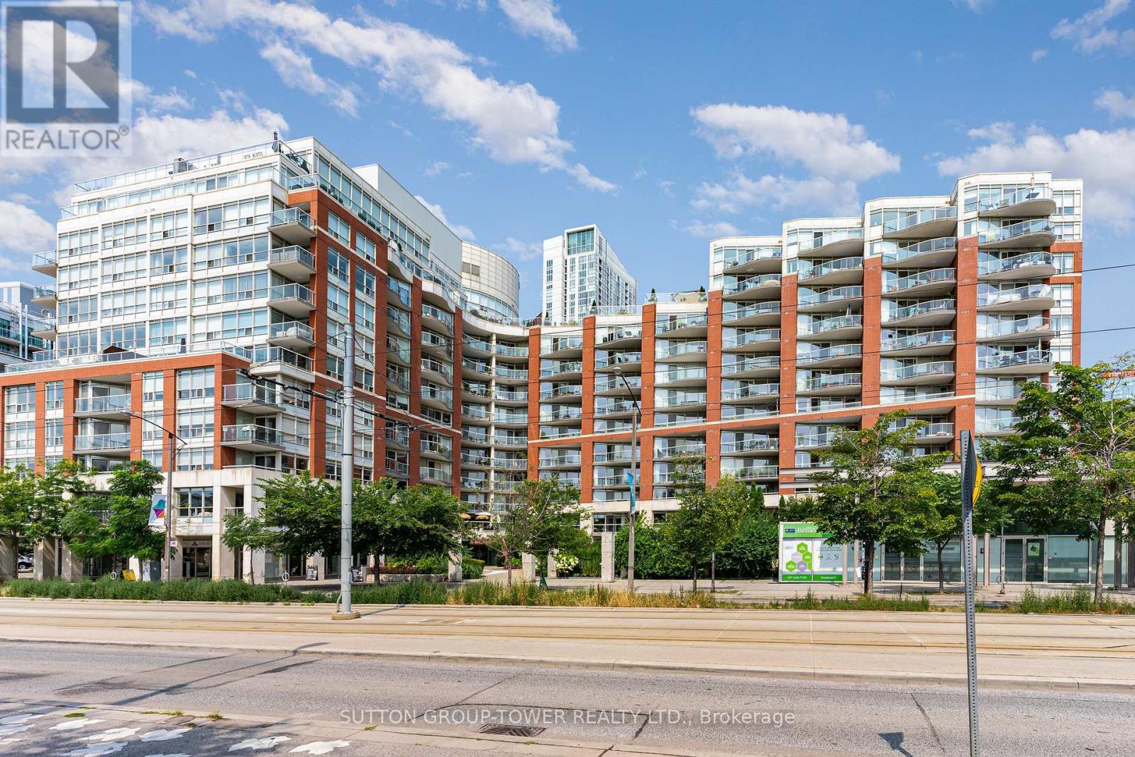 Photo 26 of 220 550 Queens Quay W, Toronto ON