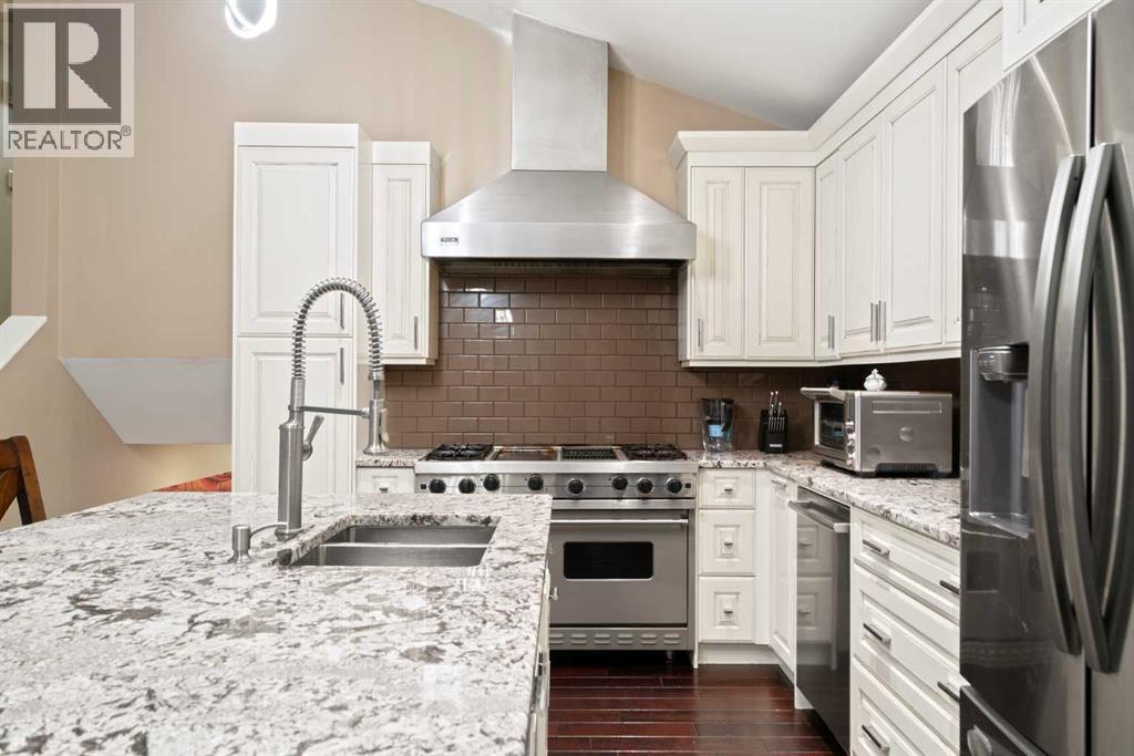 Single Family House 4 Level for Sale in  Brookgreen Drive SW Braeside Calgary 
