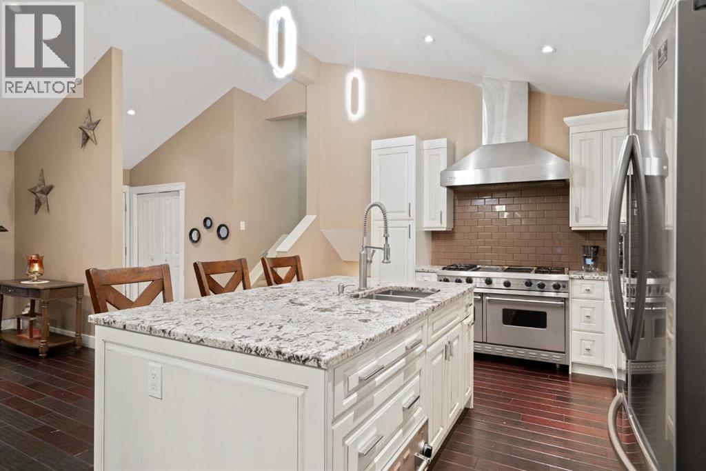 Single Family House 4 Level for Sale in  Brookgreen Drive SW Braeside Calgary 