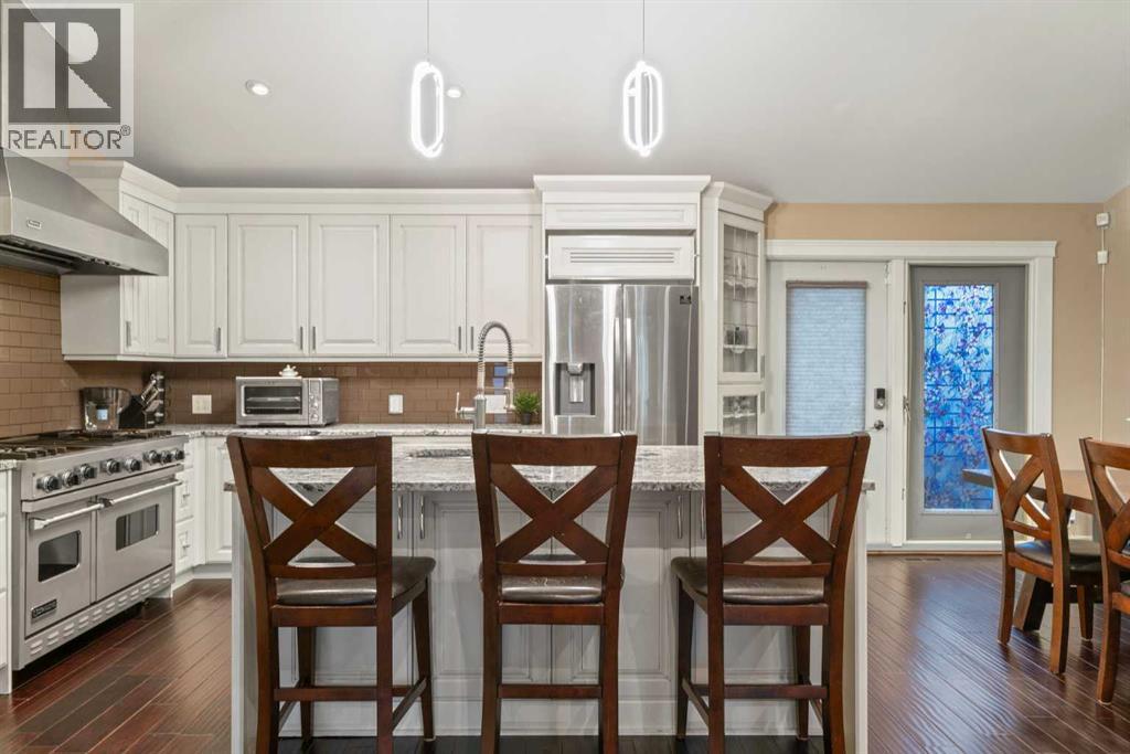 Single Family House 4 Level for Sale in  Brookgreen Drive SW Braeside Calgary 