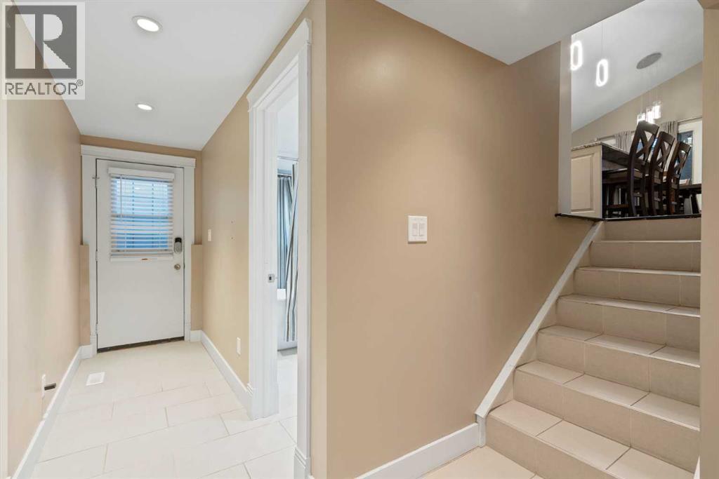 Single Family House 4 Level for Sale in  Brookgreen Drive SW Braeside Calgary 