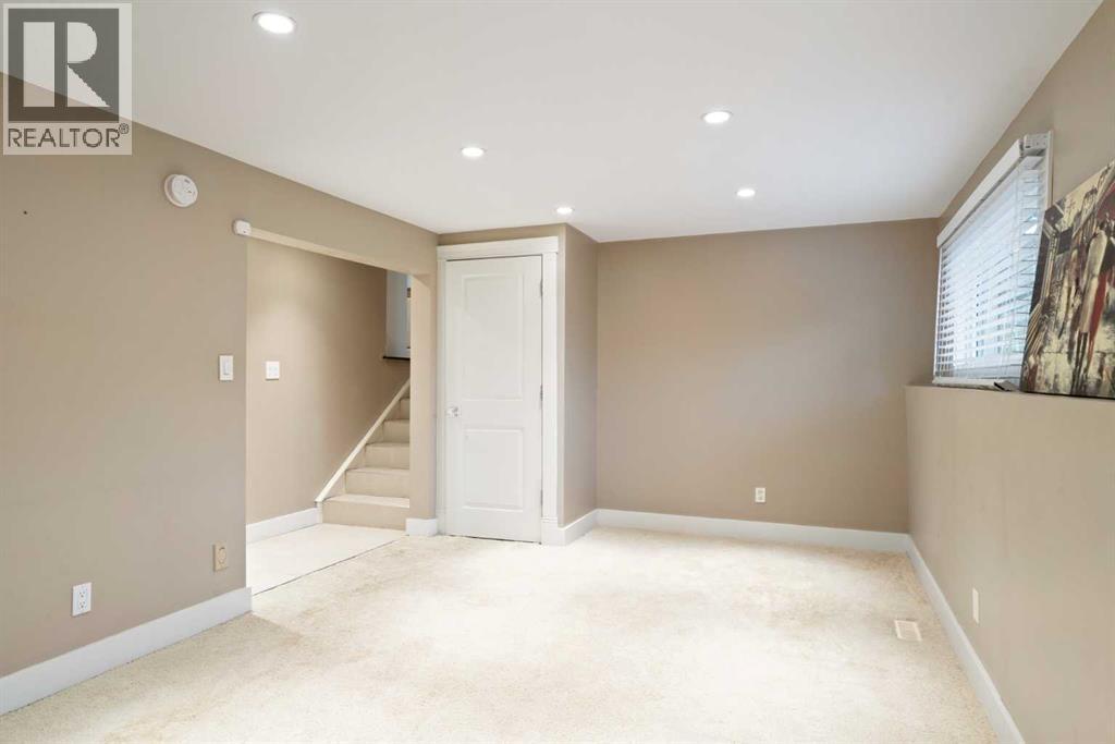Single Family House 4 Level for Sale in  Brookgreen Drive SW Braeside Calgary 