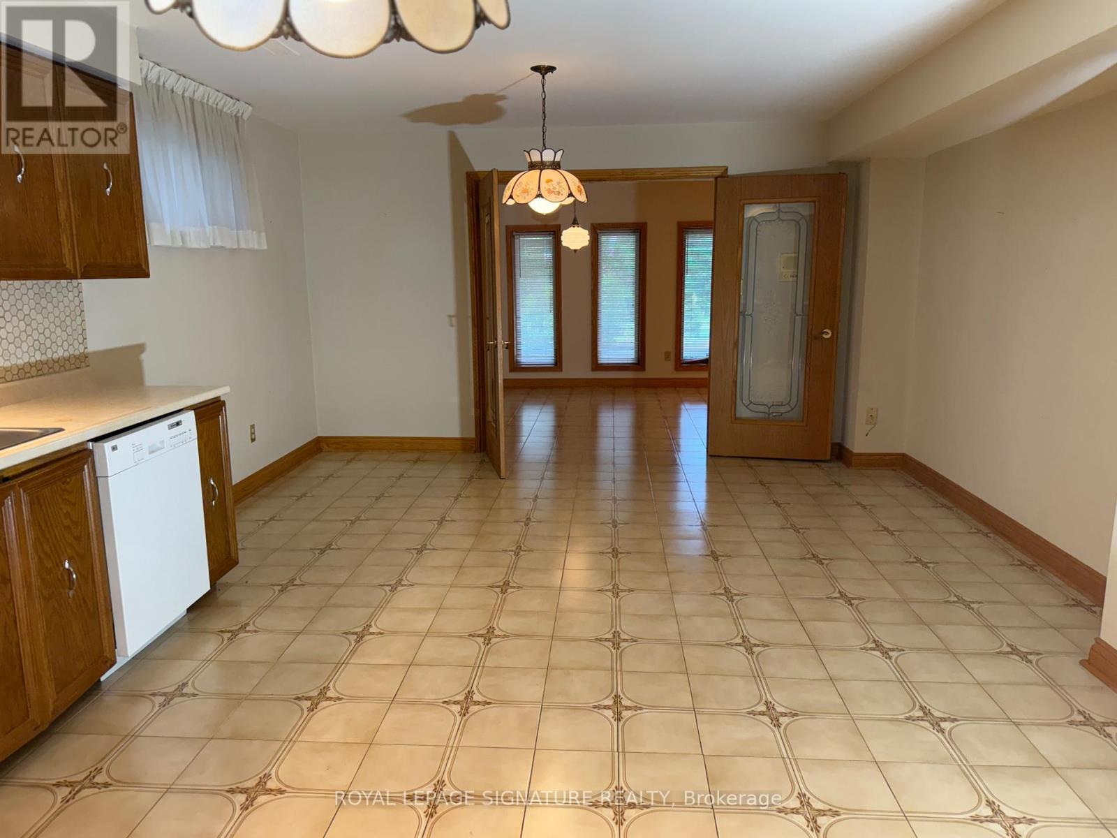 Photo 4 of 450 Oconnor Drive, Toronto ON