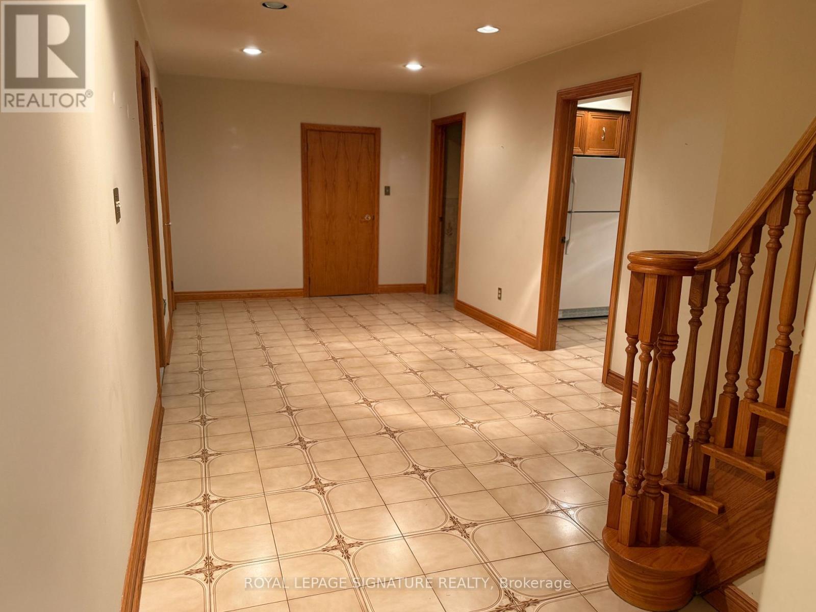 Photo 20 of 450 Oconnor Drive, Toronto ON