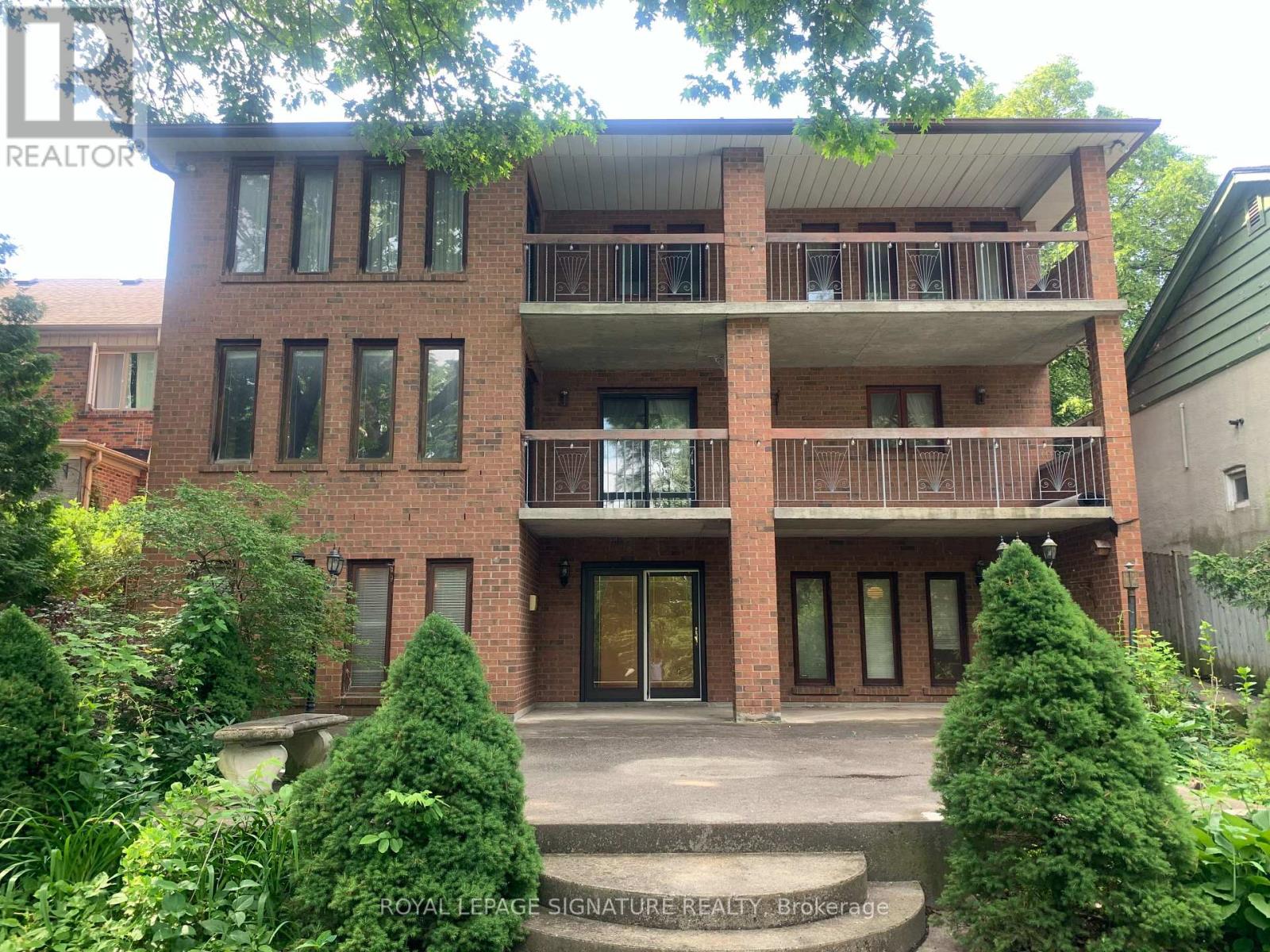 Photo 19 of 450 Oconnor Drive, Toronto ON