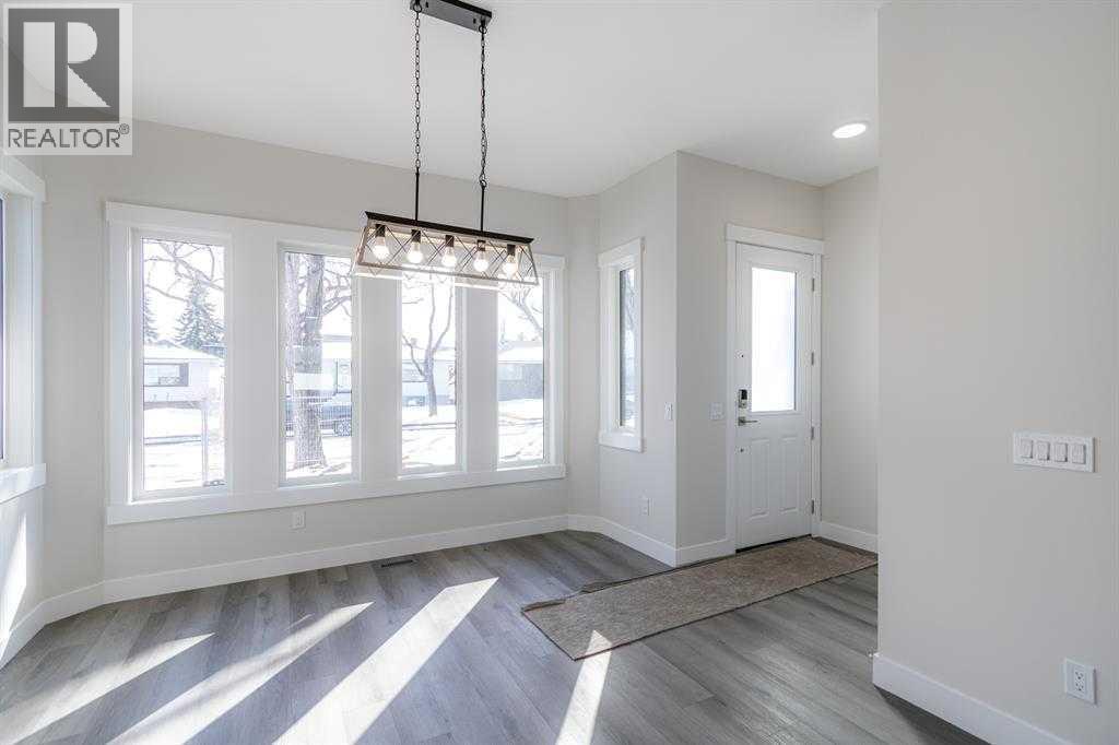 Single Family House for Sale in   Avenue NW West Hillhurst Calgary 