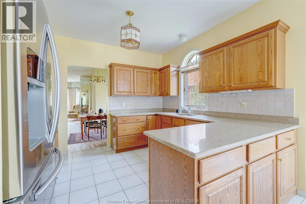 Photo 11 of 4660 Cranston, Windsor ON