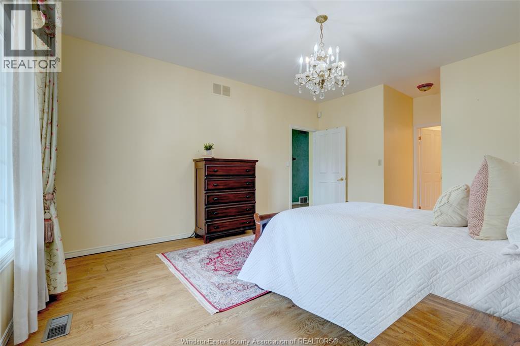 Photo 18 of 4660 Cranston, Windsor ON