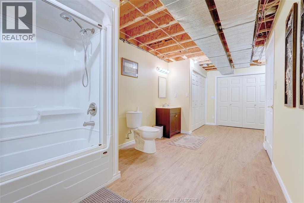 Photo 32 of 4660 Cranston, Windsor ON