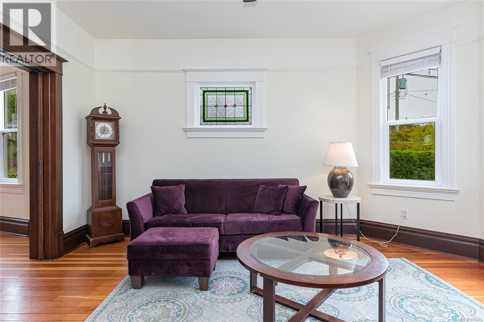 Photo 10 of 625 Harbinger Ave, Victoria BC