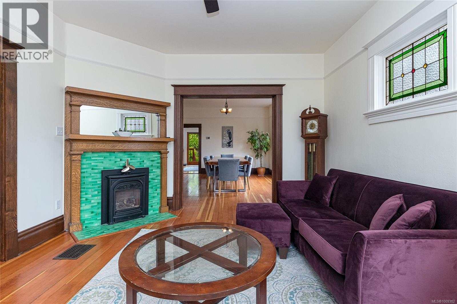 Photo 12 of 625 Harbinger Ave, Victoria BC