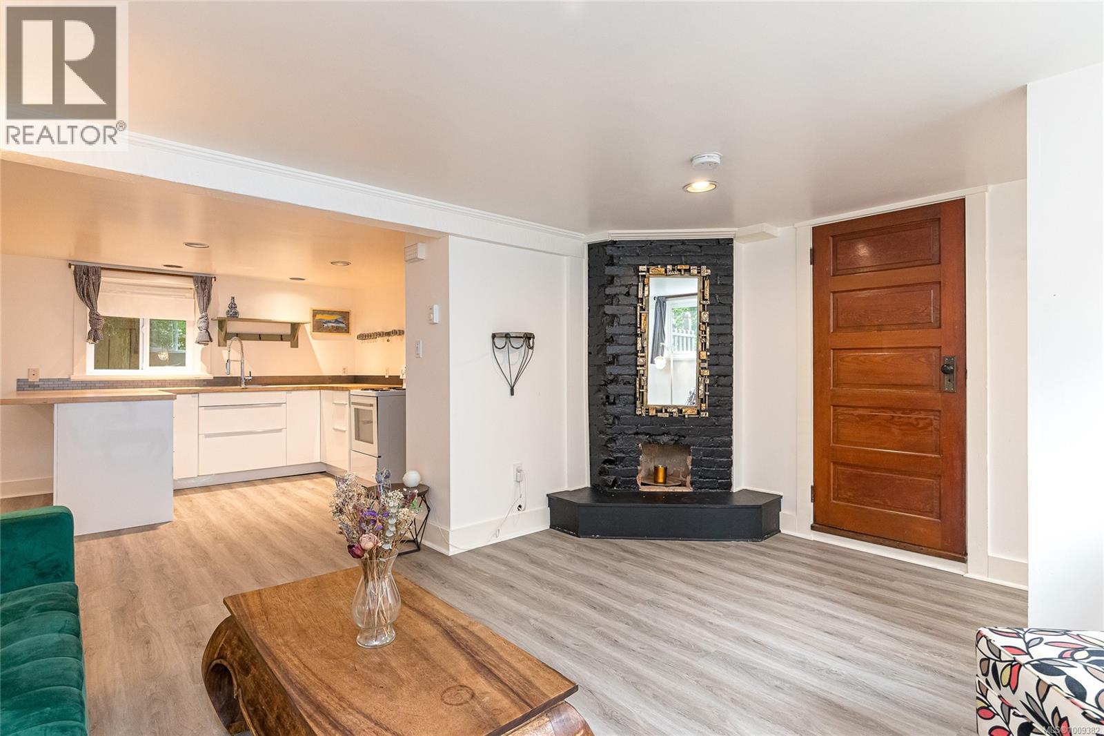 Photo 44 of 625 Harbinger Ave, Victoria BC
