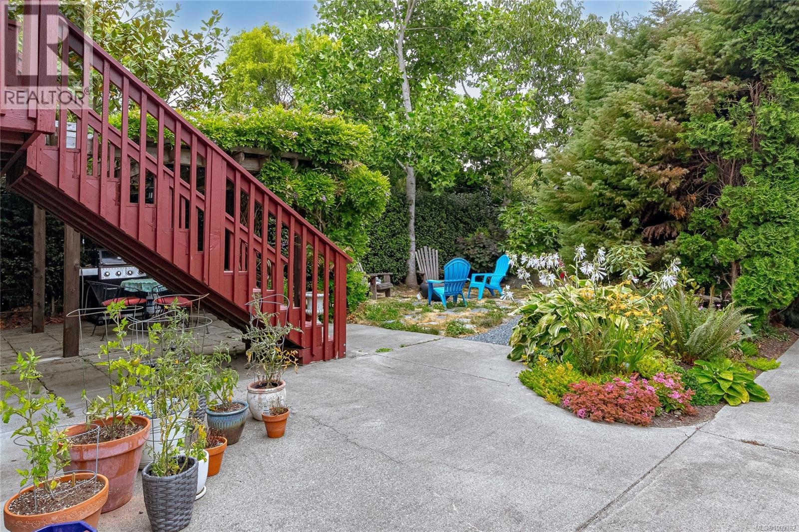 Photo 57 of 625 Harbinger Ave, Victoria BC