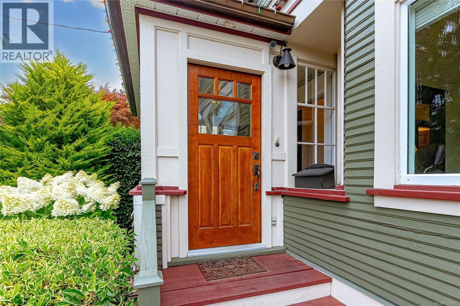 Photo 66 of 625 Harbinger Ave, Victoria BC