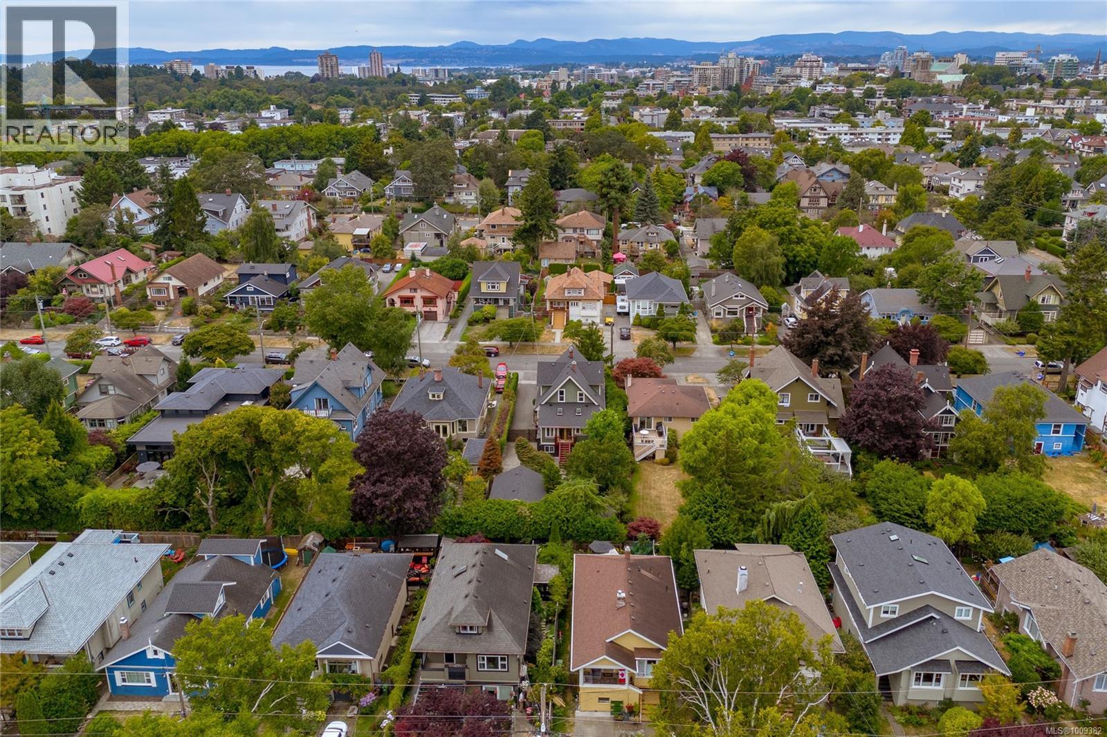 Photo 72 of 625 Harbinger Ave, Victoria BC