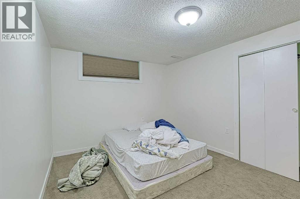 Single Family House for Sale in  Kincora Mews NW Kincora Calgary 