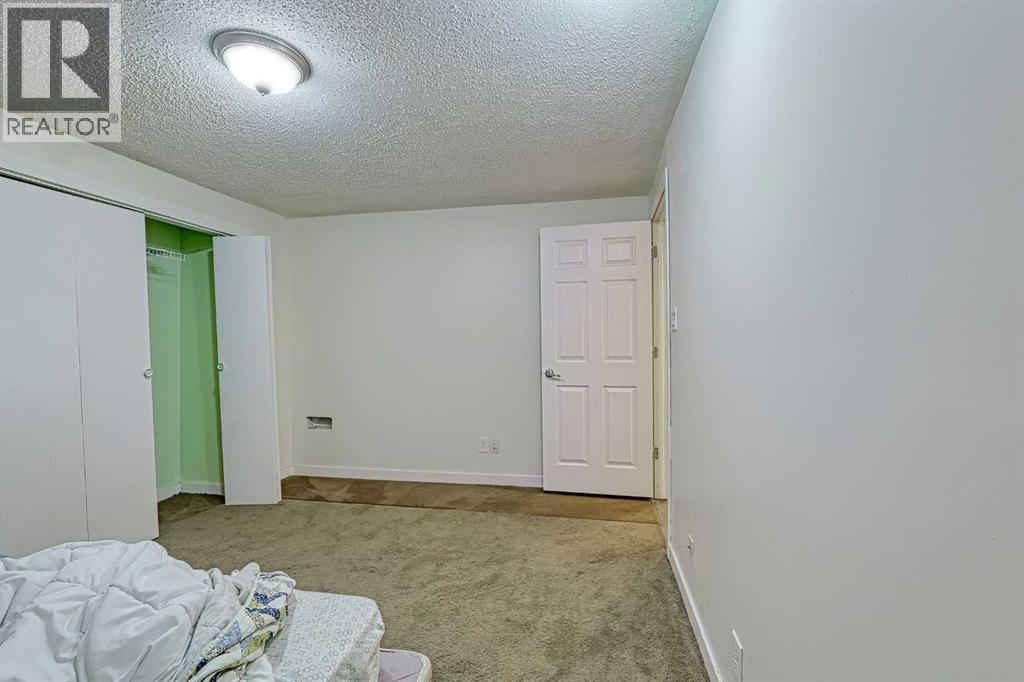 Single Family House for Sale in  Kincora Mews NW Kincora Calgary 