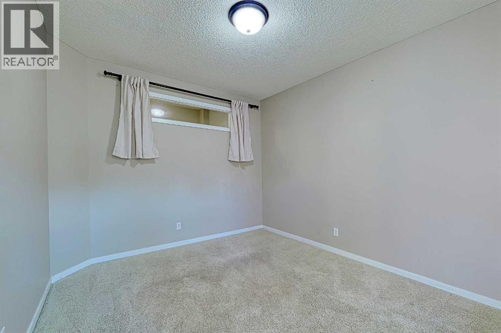 Single Family House for Sale in  Kincora Mews NW Kincora Calgary 