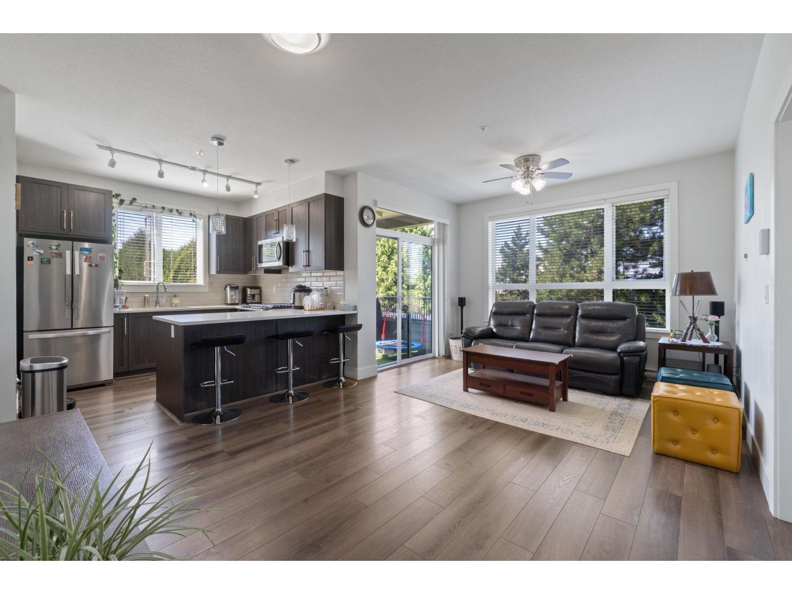 Photo 1 of 212 2960 151 Street, Surrey BC